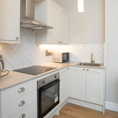 Modern 2 Bdr Apartment At Queens By Belfast City Breaks Exterior photo